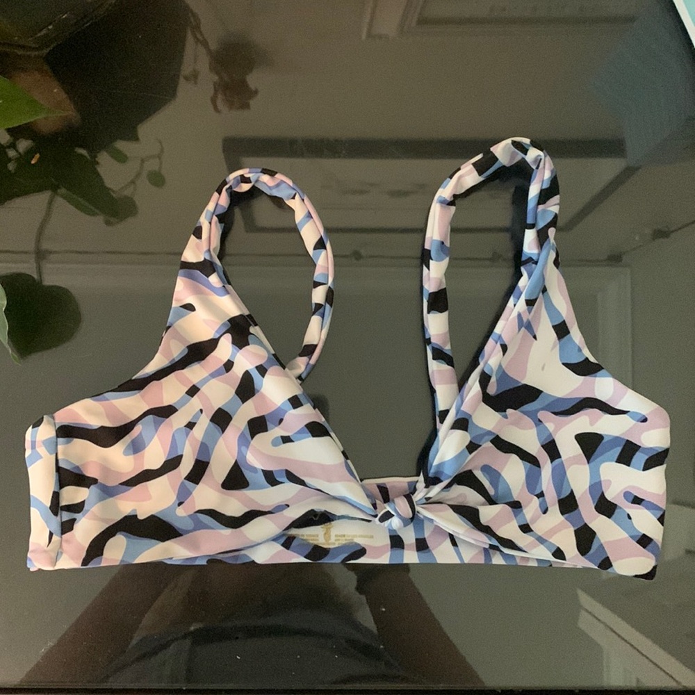 SKATIE SWIM TOP